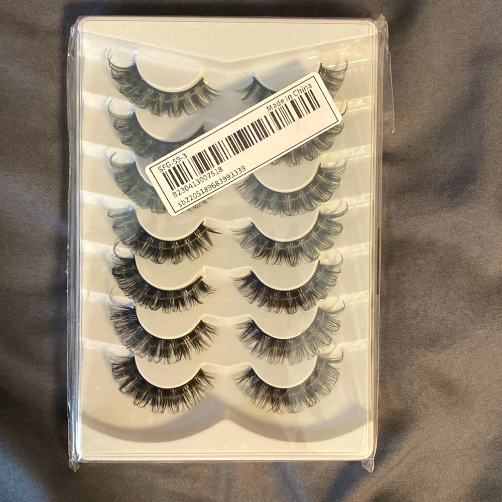 Eyelashes😁🖤